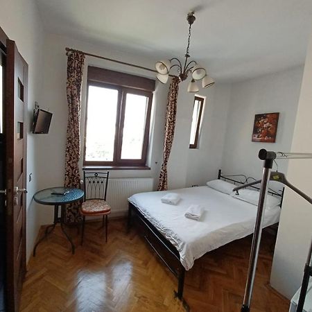 Camera Tip Economic Mozart Cluj-Napoca Extérieur photo